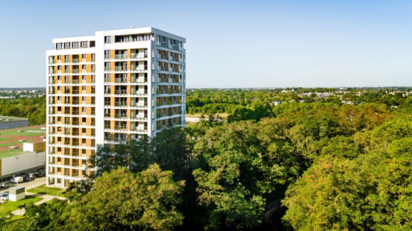 Powstaje czwarty budynek Red Parku. Zobacz mieszkania! Dom, LIFESTYLE - Przestronne 4-pokojowe mieszkania i duże ogródki – takie nowości czekają na przyszłych mieszkańców ostatniego etapu Red Parku na zielonym Dębcu. Premiera czwartego etapu inwestycji odbędzie się już w ten weekend na poznańskich targach mieszkaniowych.