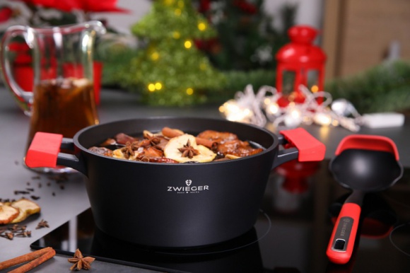 Lada moment Święta! Sprawdź, jak nie dać się przedświątecznej gorączce Dom, LIFESTYLE - Do Bożego Narodzenia zostało mało czasu – ale nawet jeśli nie zaczęliście jeszcze przygotowań, możecie dobrze wykorzystać te dni, żeby za półtora tygodnia móc się prawdziwie cieszyć świętami. Jak zaplanować sprzątanie, gotowanie i zakupy, żeby ze wszystkim zdążyć?