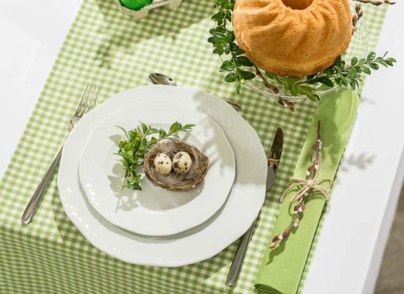 Wielkanoc w stylu slow - dekoracje przygotujesz bez wychodzenia z domu! Dom, LIFESTYLE - Budząca się do życia wiosna skutecznie zachęca, by naturalne akcenty wykorzystać również podczas tworzenia świątecznego wystroju wnętrz. Sprawdź pomysły na aranżacje, które sprawią, że tegoroczna Wielkanoc stanie się przyjazna naturze! Zdradził je Homebook.pl.