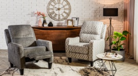 Przestrzeń seniora – jak stworzyć wnętrze przyjazne dla starszej osoby? Dom, LIFESTYLE - Codzienne czynności, proste do wykonania dla osoby młodej, często są wyzwaniem dla seniora. Aby pomóc najbliższym w funkcjonowaniu oraz umilić im przebywanie w czterech kątach wyposaż wnętrze w praktyczne meble i dodatki, ułatwiające podstawowe czynności.