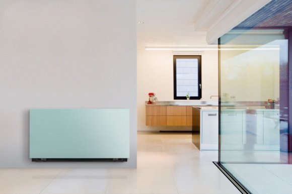 Klimakonwektor NIVA VENTILO inspirowany legendarnym grzejnikiem VASCO Dom, LIFESTYLE - Idealny do domu i do biura, zimą pełni rolę grzejnika, latem natomiast chłodzi. Tak właśnie działa NIVA VENTILO od VASCO – klimakonwektor, czyli połączenie grzejnika i klimatyzatora w jednym.