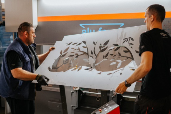 Stalowe ogrodzenia według autorskich wzorów Dom, LIFESTYLE - Trwa sezon budowlany.