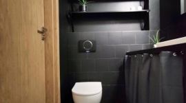 Nie warto oszczędzać na jakości Dom, LIFESTYLE - 36-metrowe mieszkanie na wynajem niedawno przeszło generalny remont. Pomysł na prosty, neutralny wystrój nawiązujący do estetyki Bauhausu wyszedł od Agnieszki Musiał, architektki odpowiedzialnej za metamorfozę wnętrza.