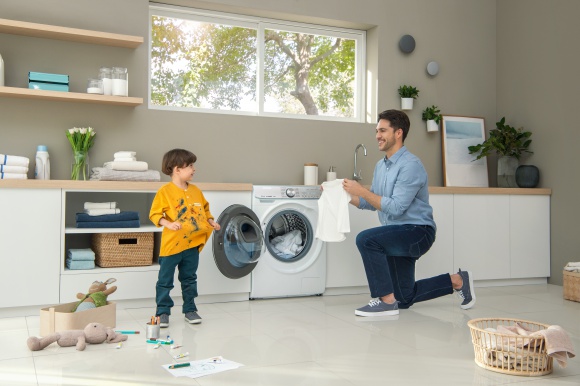 Pralka, która poradzi sobie w każdej sytuacji. Ostatnie dni promocji. Dom, LIFESTYLE - Pralka to jeden z tych sprzętów domowych, których używamy najczęściej. Dlatego tak ważne jest, aby spełniała nasze oczekiwania i radziła sobie zarówno z codziennym praniem, jak i z bardziej wymagającymi tkaninami.