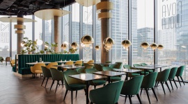 Hotel Crowne Plaza w Warszawie już otwarty! Dom, LIFESTYLE - Na warszawskiej Woli, nieopodal Ronda Daszyńskiego, otwarto niedawno pierwszy w Polsce hotel Crowne Plaza - The Warsaw HUB. To nowoczesny obiekt, położony w sercu stolicy. Jego wnętrza są równie spektakularne, co bryła.