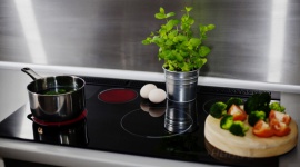 Oszczędzanie może być proste - jak oszczędnie gotować? Dom, LIFESTYLE - Kamila Prałat - ekspertka z firmy SOLGAZ podpowiada, jak oszczędnie gotować, by na talerzu i w portfelu było "na bogato"...